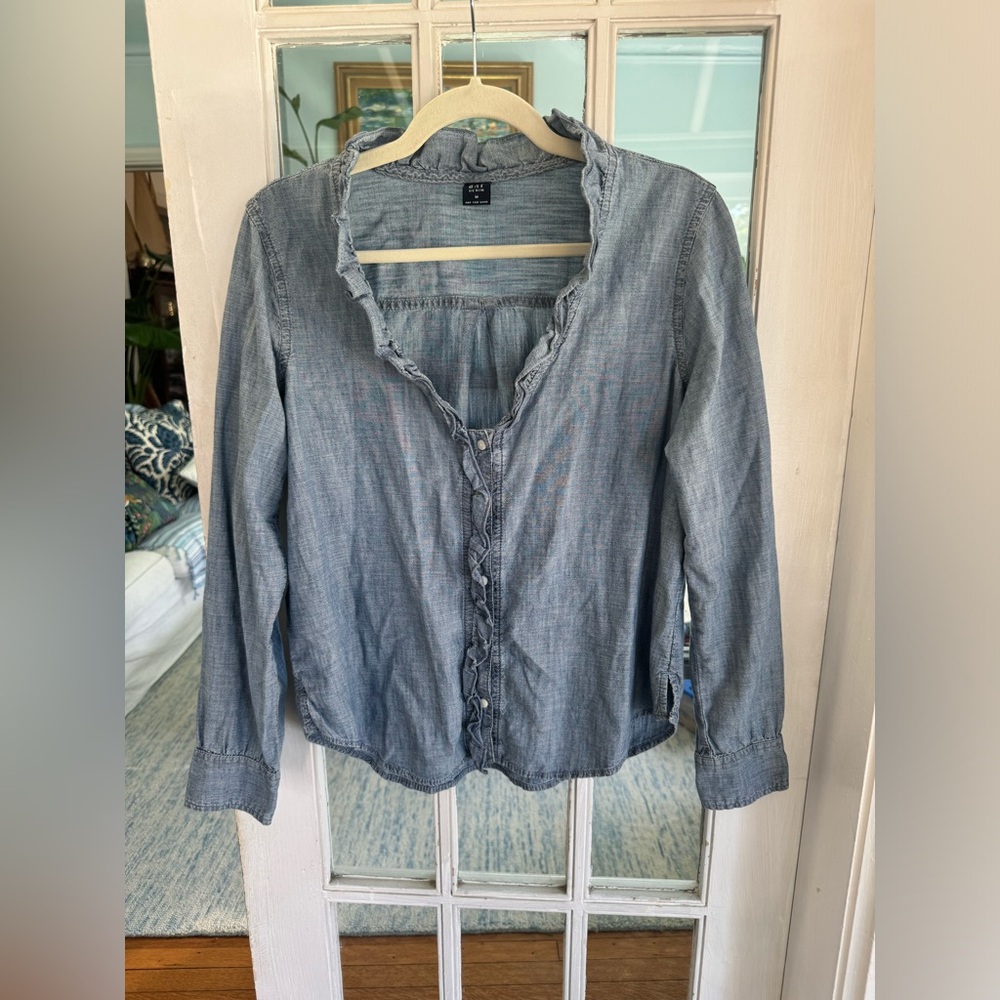 Gap jean shirt